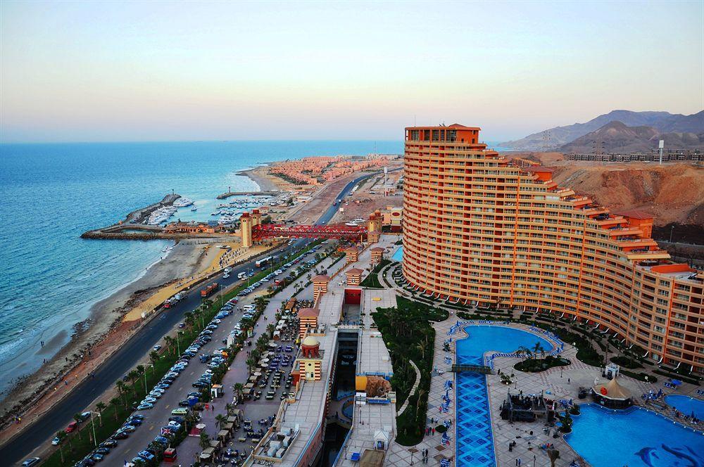 Porto Sokhna Pyramids Apartments Powered By Amer-Group Family Only 아인 수크나 외부 사진