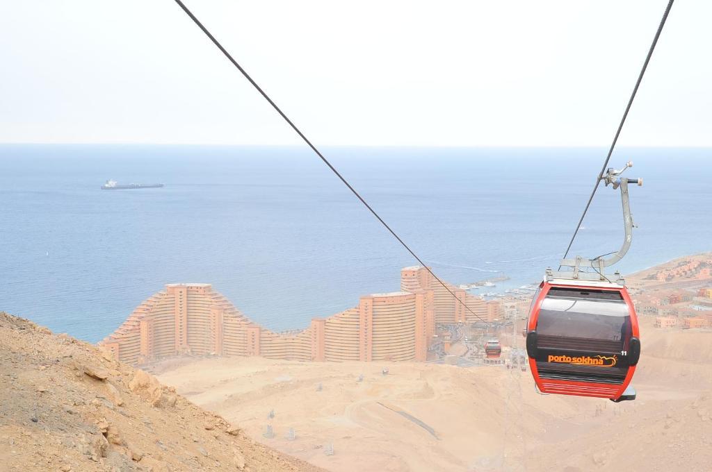 Porto Sokhna Pyramids Apartments Powered By Amer-Group Family Only 아인 수크나 외부 사진